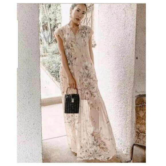 NEW H&M Conscious All Season Stunning Long Pleated Dress Size 2 - Picture 11 of 12